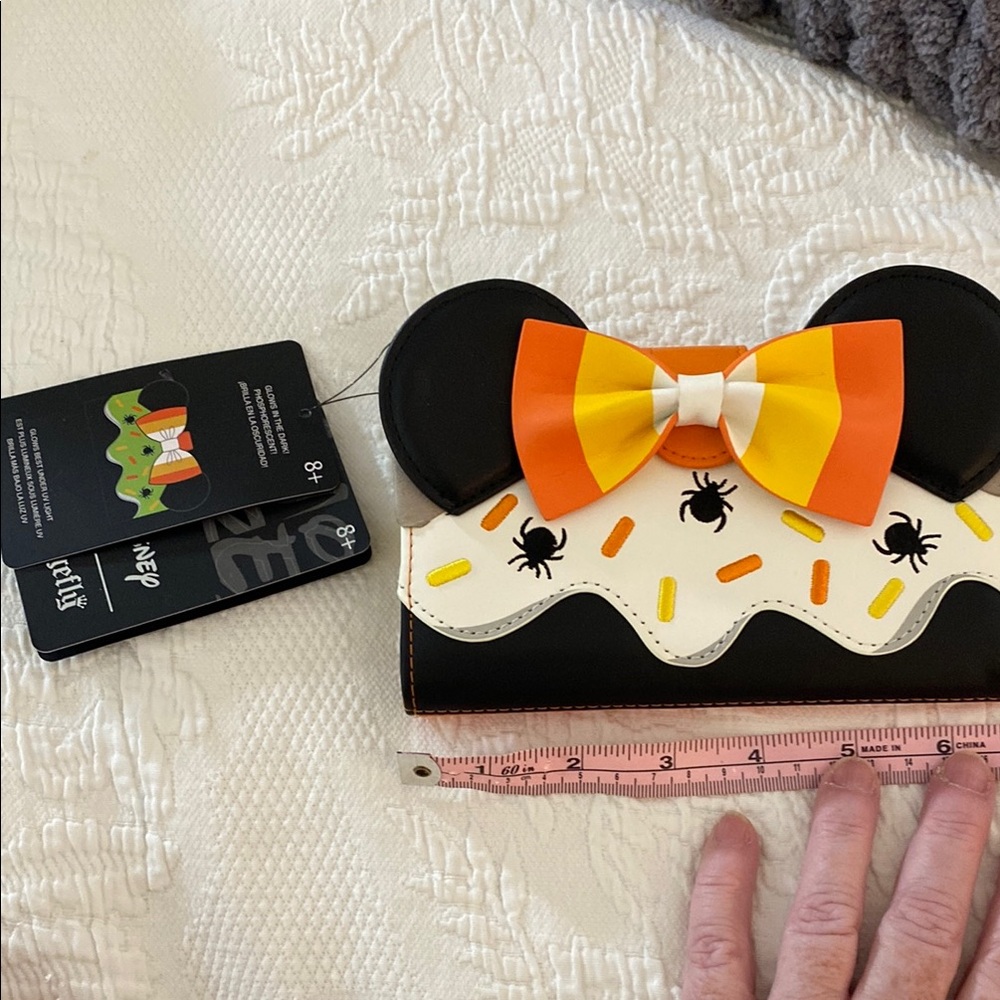 Disney Loungefly Halloween Mickey/Minnie Mouse Wallet New with Tags
